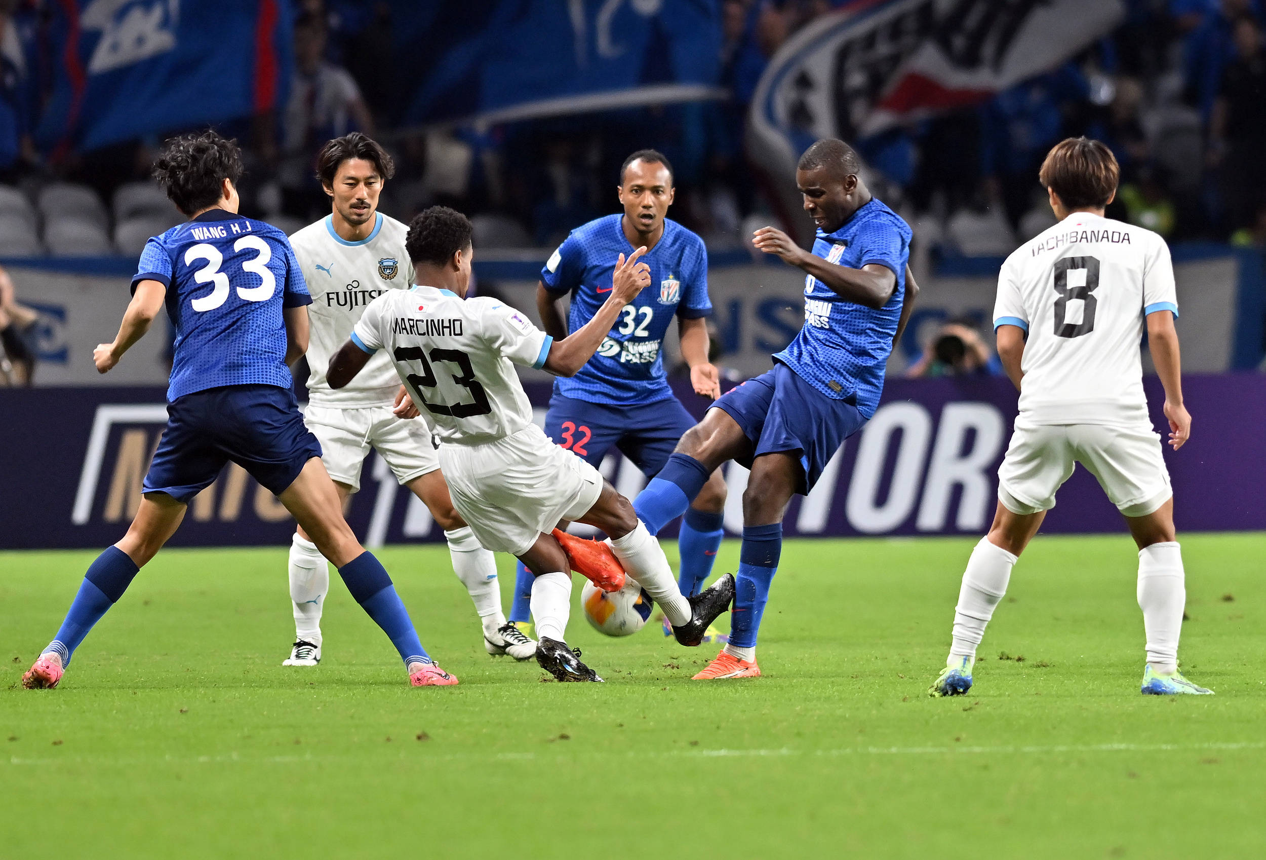 并积极寻找 并积极寻找